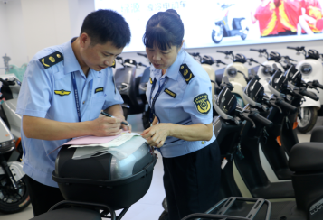 嚴查超標電動自行車，梧州市市場監管局開展專項執法行動